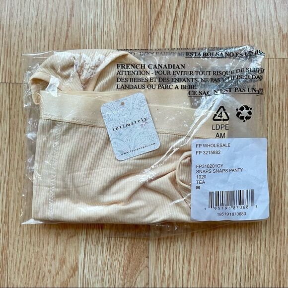 NWT Free People Intimately High-Waist Tea Colored Snaps Snaps Panties - Picture 6 of 9